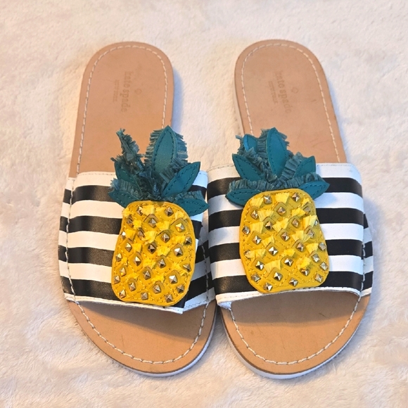 kate spade Shoes - NWOT Women's B/W Striped Icarus Studded Leather Pineapple Slide Sandals Size 9